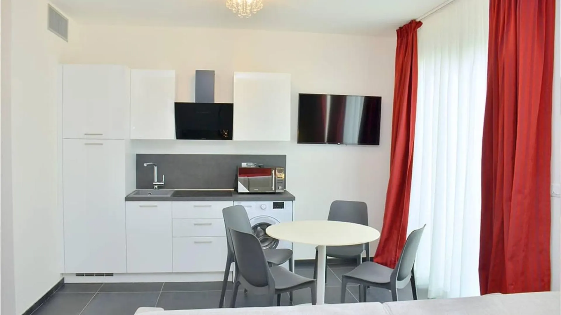 Elegant Studio Located On The Gorgeous Coast Of Bibione 0*,  Italy
